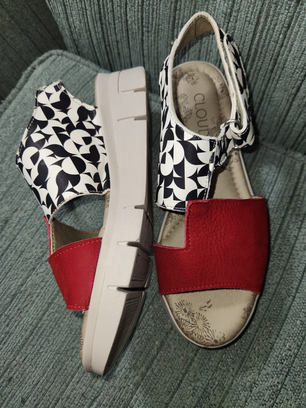 🍉Cloud Red Front Strap Geometric Print Slingback Sandals